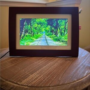 Digital Photo Frame with Velvet Border